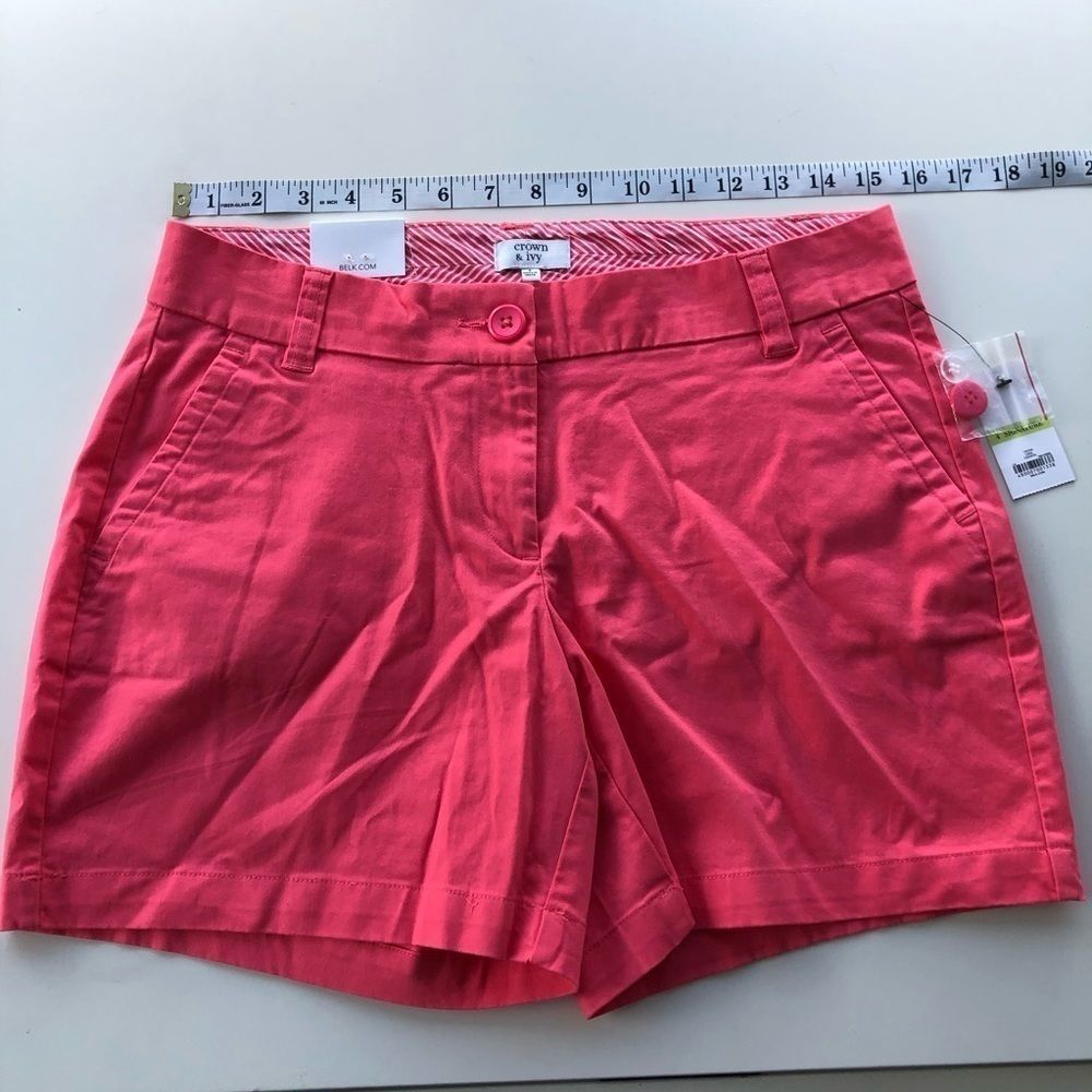 Crown & Ivy NWT coral shorts size 4